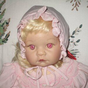 Lee Middleton Original Dolls by Reva 18" Soft Body Blonde Hair Pink Eyes Rare